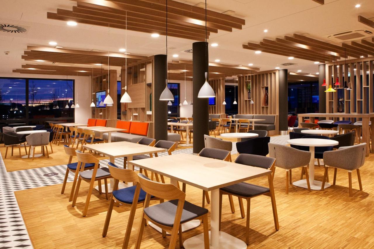 Holiday Inn Express - Offenburg By Ihg Eksteriør billede