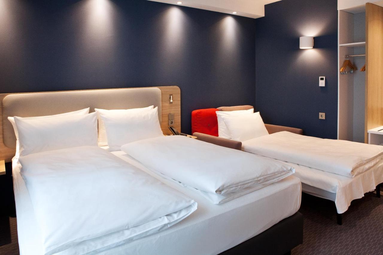 Holiday Inn Express - Offenburg By Ihg Eksteriør billede