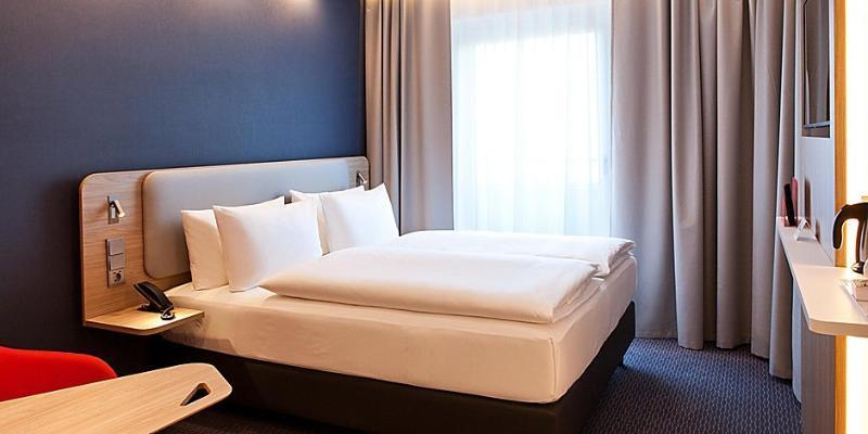 Holiday Inn Express - Offenburg By Ihg Eksteriør billede